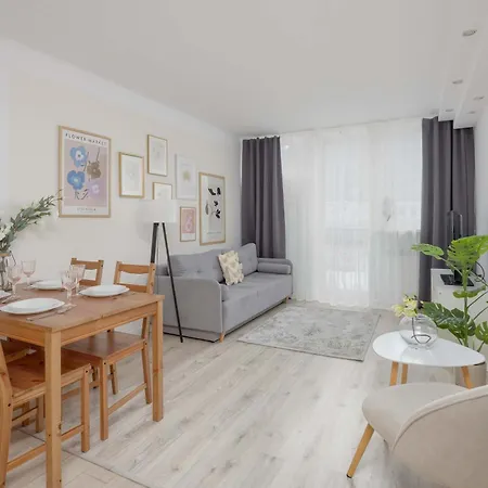 Spacious Two Bedroom With Bathtub By Renters Appartement