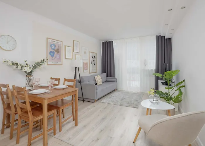 Spacious Two Bedroom With Bathtub By Renters شقة