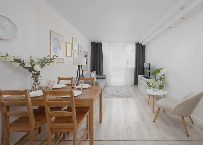 Spacious Two Bedroom With Bathtub By Renters